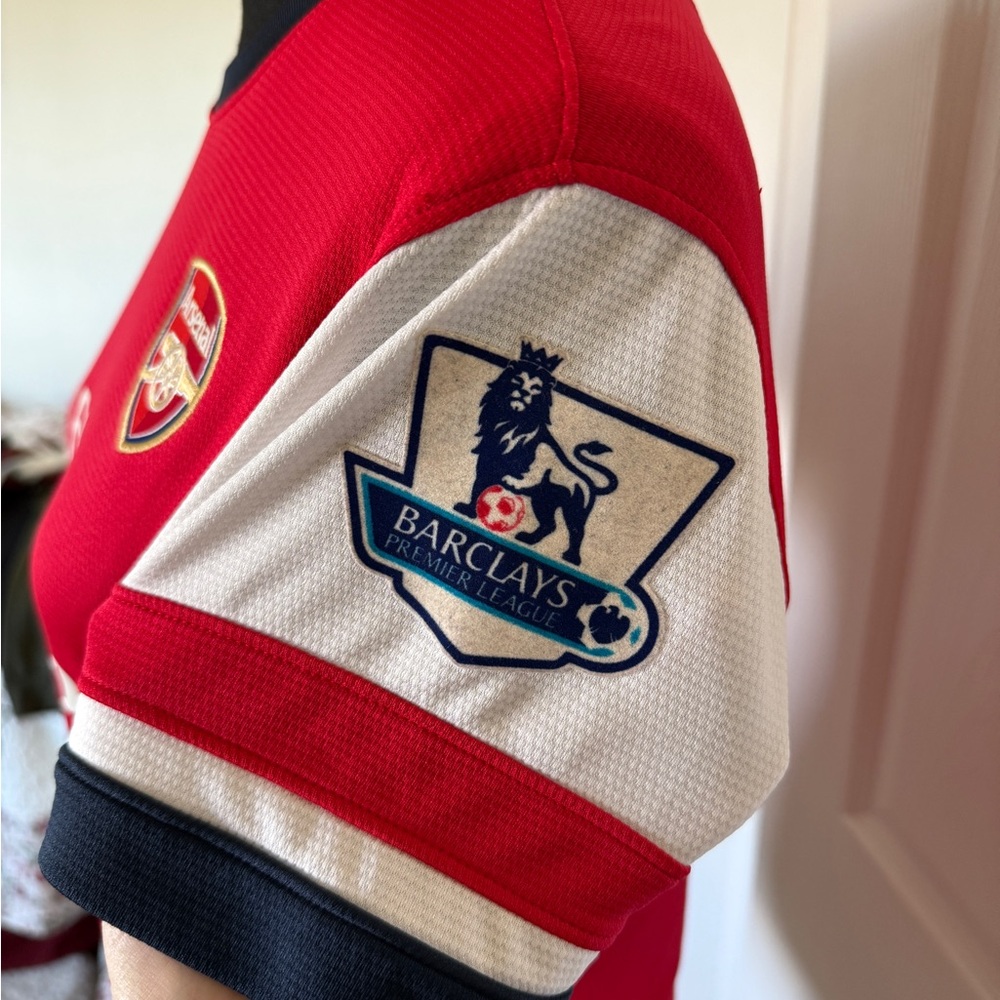 Nike Arsenal Red Soccer Jersey - Picture 4 of 9